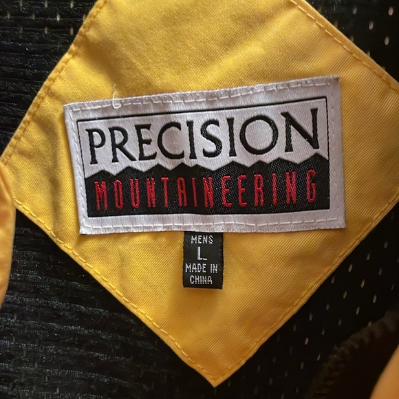 Men's yellow and black PRECISION MOUNTAINEERING Pullover jacket. Size L - Picture 3 of 4